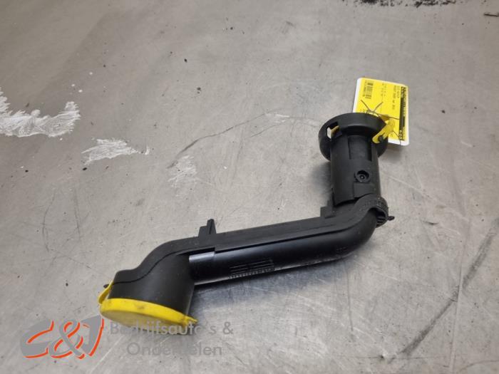 Gebrauchte Öl Füllrohr Peugeot Boxer (U9) 2.0 BlueHDi 130 Preis € 21,00 Margenregelung angeboten von C&J Bedrijfsauto's & Onderdelen