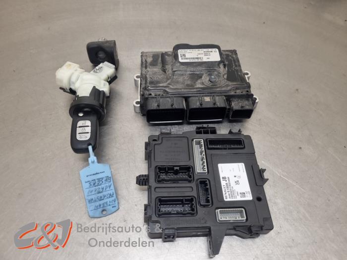Used Engine management computer Nissan Primastar 2.0 dCi 130 Price € 508,20 Inclusive VAT offered by C&J Bedrijfsauto's & Onderdelen