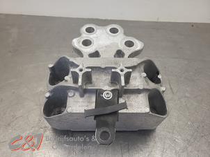 Engine mount from a Ford Transit Custom 2.0 EcoBlue 136 2025