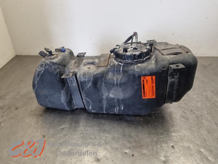 Gebrauchte Adblue Tank Ford Ranger 3.2 TDCI 20V 4x4 Preis € 52,50 Margenregelung angeboten von C&J Bedrijfsauto's & Onderdelen