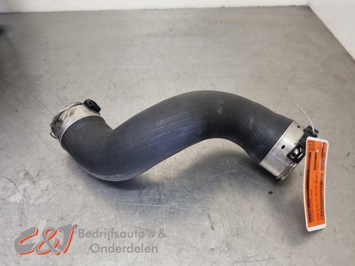 Usagé Tube intercooler Mercedes Vito (447.6) 2.2 116 CDI 16V Prix € 15,75 Règlement à la marge proposé par C&J Bedrijfsauto's & Onderdelen