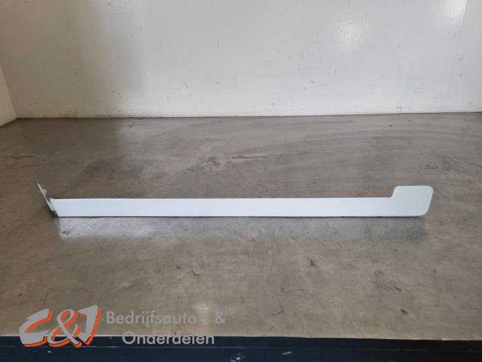 Sliding door rail trim