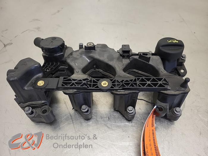 Gebrauchte Ventildeckel Opel Combo Cargo 1.5 CDTI 130 Preis € 23,63 Margenregelung angeboten von C&J Bedrijfsauto's & Onderdelen