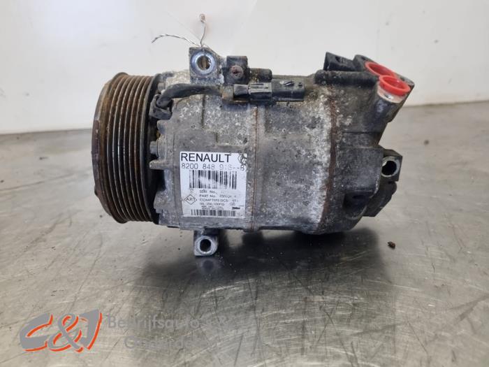 Usagé Compresseur de clim Nissan Interstar 2.3 dCi 135 16V Prix € 36,75 Règlement à la marge proposé par C&J Bedrijfsauto's & Onderdelen