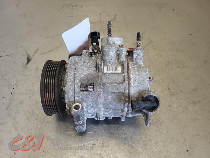 Usagé Pompe clim Ford Transit Custom 2.0 TDCi 16V Eco Blue 130 Prix € 68,25 Règlement à la marge proposé par C&J Bedrijfsauto's & Onderdelen