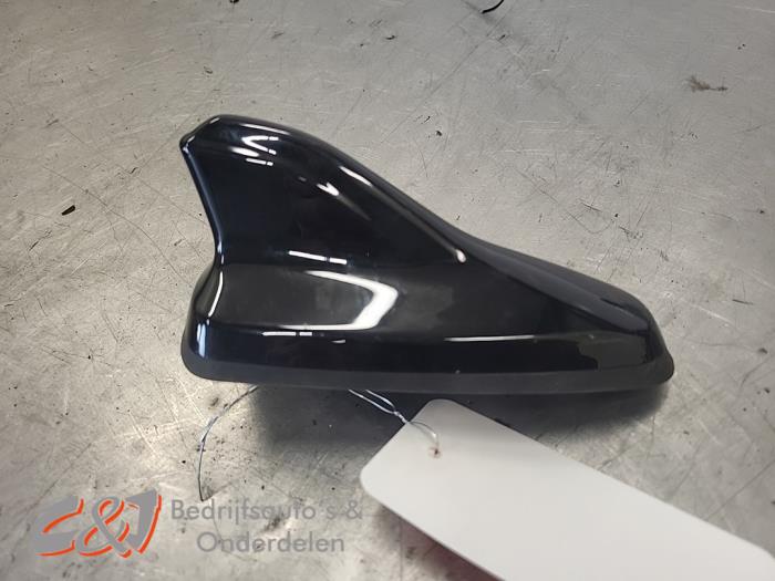 Używane Antena GPS Ford Transit Connect 2.0 EcoBlue Cena € 26,25 Procedura marży oferowane przez C&J Bedrijfsauto's & Onderdelen