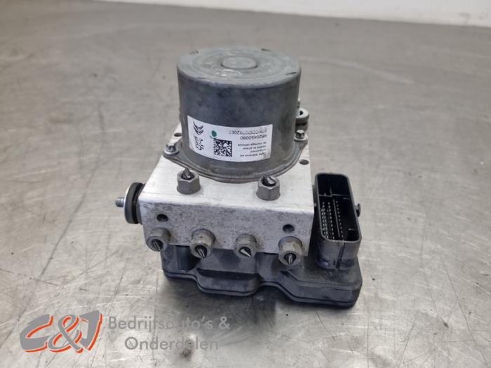 Begagnade ABS-pump Peugeot Expert (V1/VA/VB/VE/VF/VT/VY) 2.0 Blue HDi 120 16V Pris € 68,25 Marginaltabell erbjuds av C&J Bedrijfsauto's & Onderdelen
