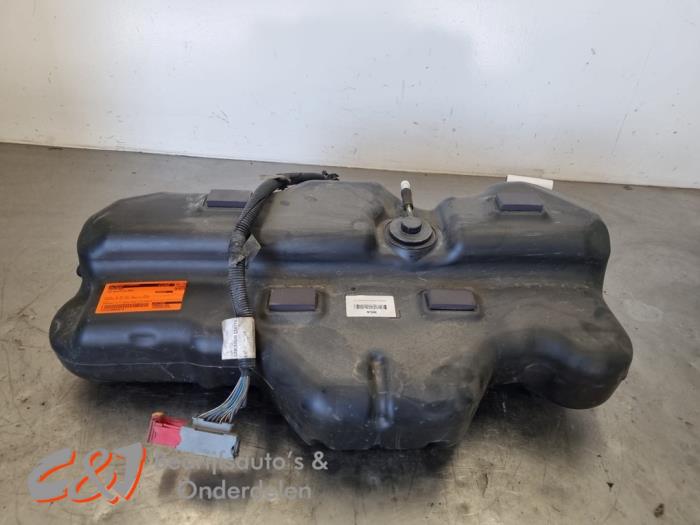 Gebrauchte Adblue Tank Fiat Ducato (250) 2.2 D 140 Multijet 3 Preis € 603,75 Margenregelung angeboten von C&J Bedrijfsauto's & Onderdelen