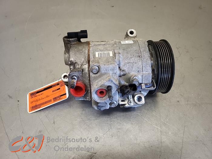 Usagé Pompe clim Ford Transit 2.0 TDCi 16V Eco Blue 105 Prix € 141,75 Règlement à la marge proposé par C&J Bedrijfsauto's & Onderdelen