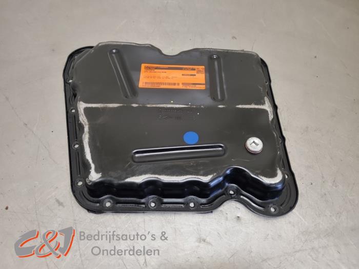 Usagé Couvercle carter Opel Movano 2.3 CDTi 16V FWD Prix € 42,00 Règlement à la marge proposé par C&J Bedrijfsauto's & Onderdelen
