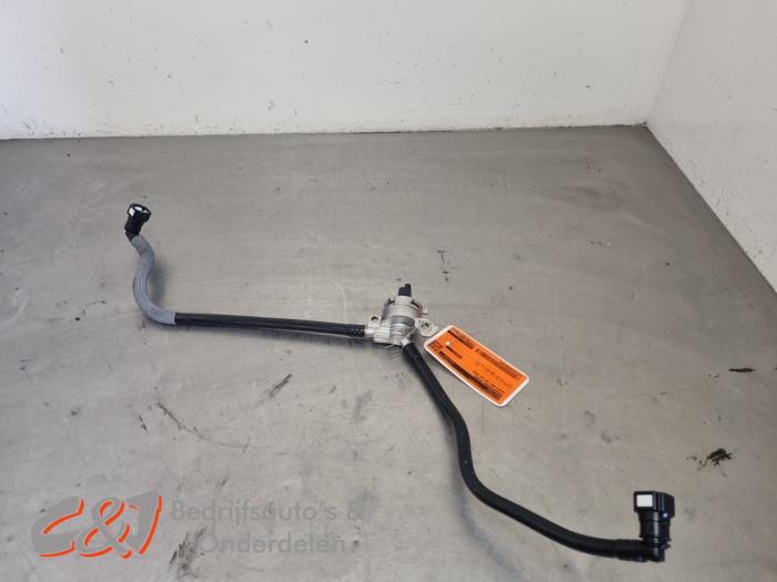 Begagnade Bränsletryckssensor Toyota ProAce 2.0 D-4D 140 16V Pris € 26,25 Marginaltabell erbjuds av C&J Bedrijfsauto's & Onderdelen