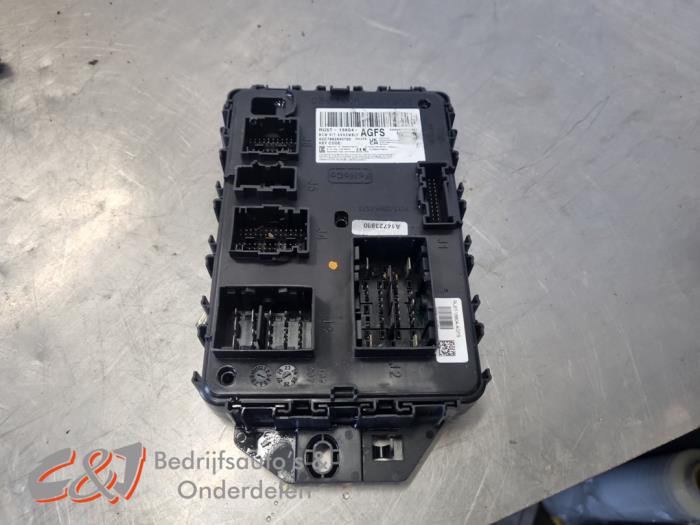 Used Body control computer Volkswagen Transporter T7 2.0 TDI 150 Price € 105,00 Margin scheme offered by C&J Bedrijfsauto's & Onderdelen