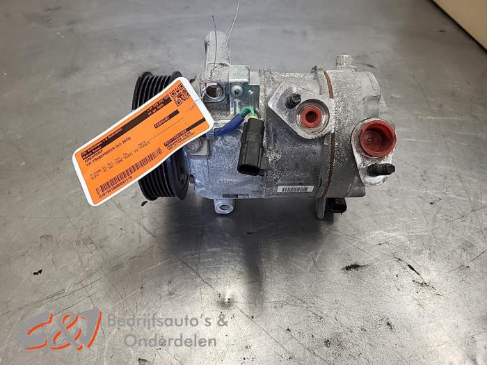 Usagé Compresseur de clim Volkswagen Transporter T7 2.0 TDI 150 Prix € 183,75 Règlement à la marge proposé par C&J Bedrijfsauto's & Onderdelen
