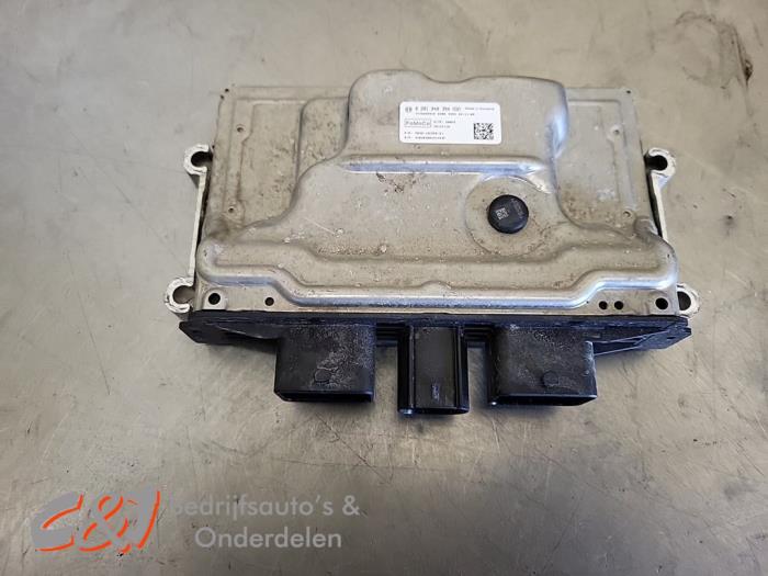Used Engine management computer Volkswagen Transporter T7 2.0 TDI 150 Price € 393,75 Margin scheme offered by C&J Bedrijfsauto's & Onderdelen