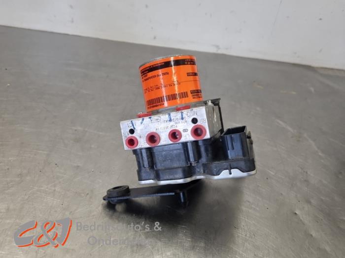 Begagnade ABS-pump Volkswagen Transporter T7 2.0 TDI 150 Pris € 472,50 Marginaltabell erbjuds av C&J Bedrijfsauto's & Onderdelen