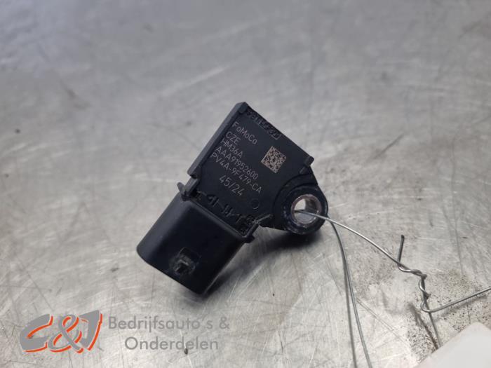 Luftmengenmesser van een Volkswagen Transporter T7 2.0 TDI 150 2025