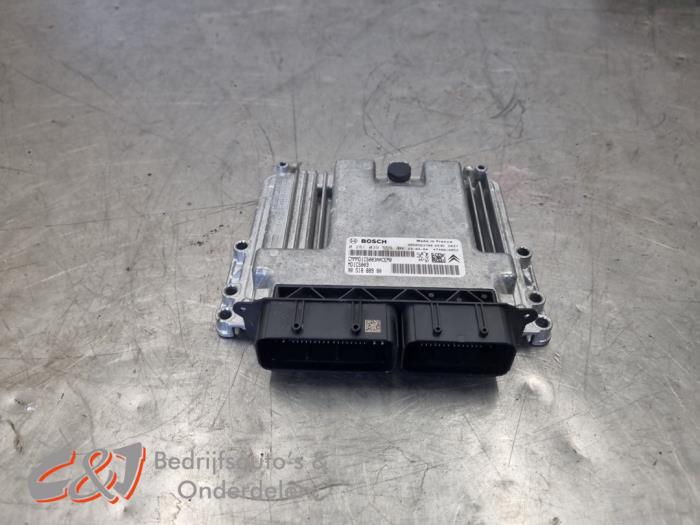 Used Engine management computer Opel Combo Cargo 1.5 CDTI 100 Price € 126,00 Margin scheme offered by C&J Bedrijfsauto's & Onderdelen