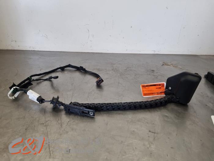 Begagnade Kablage Opel Combo Cargo 1.5 CDTI 100 Pris € 89,25 Marginaltabell erbjuds av C&J Bedrijfsauto's & Onderdelen