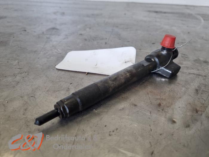 Usados Inyector (diésel) Opel Vivaro 2.0 Diesel 145 Precio € 99,75 Norma de margen ofrecido por C&J Bedrijfsauto's & Onderdelen