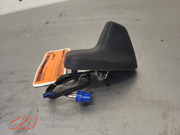 Używane Antena GPS Ford Transit 2.0 TDCi 16V Eco Blue 130 Cena € 84,00 Procedura marży oferowane przez C&J Bedrijfsauto's & Onderdelen