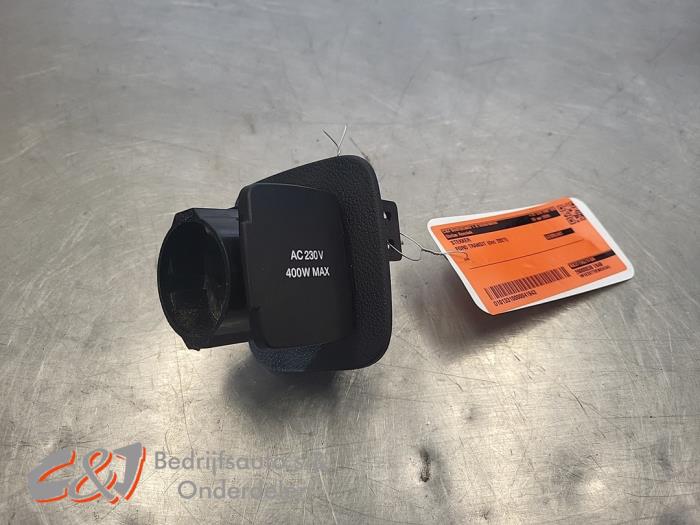 Usados Conector Ford Transit 2.0 TDCi 16V Eco Blue 130 Precio € 21,00 Norma de margen ofrecido por C&J Bedrijfsauto's & Onderdelen