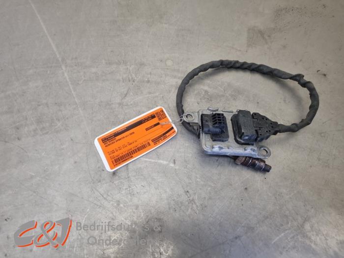 Begagnade NOx-sensor Mercedes Sprinter 3,5t (907.6/910.6) 311 CDI 2.1 D RWD Pris € 157,50 Marginaltabell erbjuds av C&J Bedrijfsauto's & Onderdelen