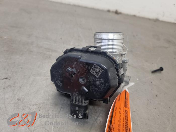 Gebrauchte Drosselklappengehäuse Toyota ProAce City 1.5 D-4D 130 Preis € 10,50 Margenregelung angeboten von C&J Bedrijfsauto's & Onderdelen