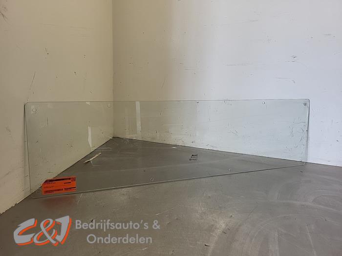 Usados Tabique de ventanilla Opel Movano (4A1; 4A2; 4B2; 4B3; 4C2; 4C3) 2.5 CDTI Precio € 63,00 Norma de margen ofrecido por C&J Bedrijfsauto's & Onderdelen