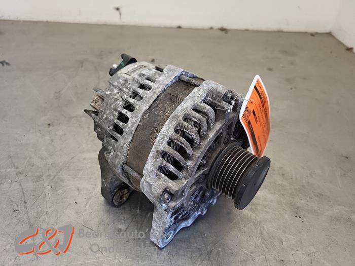 Dynamo van een Renault Trafic (1FL/2FL/3FL/4FL) 1.6 dCi 120 Twin Turbo 2015