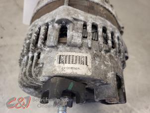 Dynamo van een Renault Trafic (1FL/2FL/3FL/4FL) 1.6 dCi 120 Twin Turbo 2015