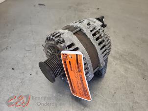 Dynamo van een Renault Trafic (1FL/2FL/3FL/4FL) 1.6 dCi 120 Twin Turbo 2015