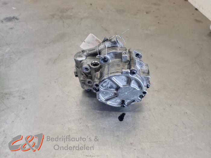 Gebrauchte Vakuumpumpe (Diesel) Peugeot Boxer (U9) 3.0 HDi 160 Euro 4 Preis € 68,25 Margenregelung angeboten von C&J Bedrijfsauto's & Onderdelen