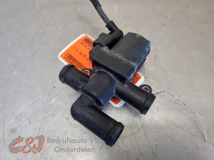 Begagnade Extra vattenpump MAN TGE 2.0 TDI RWD Pris € 10,50 Marginaltabell erbjuds av C&J Bedrijfsauto's & Onderdelen