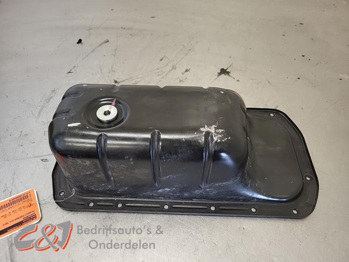 Gebrauchte Ölwanne Peugeot Partner (EA//EF/EN/EU) 1.5 BlueHDi 130 Preis € 26,25 Margenregelung angeboten von C&J Bedrijfsauto's & Onderdelen