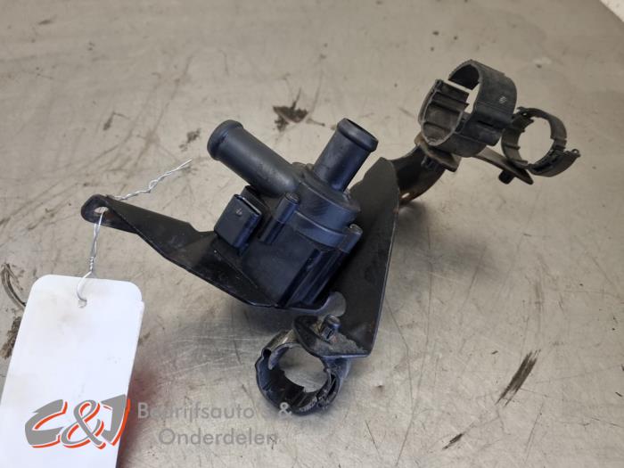 Begagnade Extra vattenpump Volkswagen Crafter 2.0 TDI 16V Pris € 31,50 Marginaltabell erbjuds av C&J Bedrijfsauto's & Onderdelen