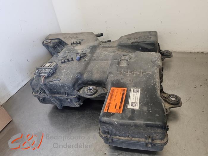Gebrauchte Adblue Tank Volkswagen Crafter (SY) 2.0 TDI FWD Preis € 210,00 Margenregelung angeboten von C&J Bedrijfsauto's & Onderdelen