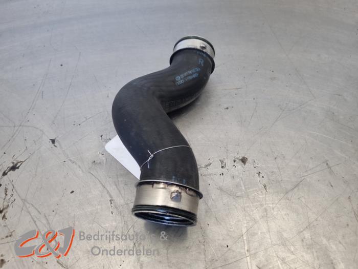 Gebrauchte Intercooler Schlauch Volkswagen Transporter T5 1.9 TDi Preis € 15,75 Margenregelung angeboten von C&J Bedrijfsauto's & Onderdelen