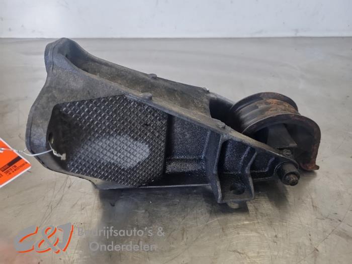 Used Engine mount Volkswagen Transporter T5 2.0 BiTDI DRF 4 Motion Price € 21,00 Margin scheme offered by C&J Bedrijfsauto's & Onderdelen