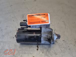 Anlasser van een Volkswagen Transporter T5 2.0 BiTDI DRF 4 Motion 2011