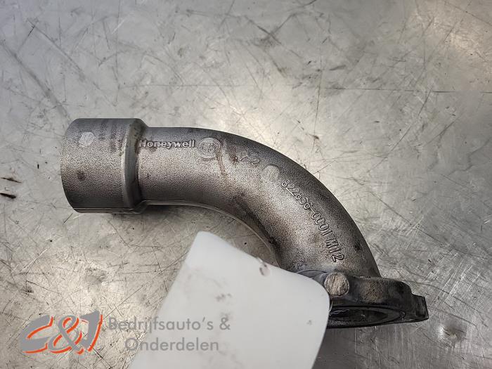 Gebrauchte Intercooler Rohr Renault Trafic (1FL/2FL/3FL/4FL) 1.6 dCi 145 Twin Turbo Preis € 26,25 Margenregelung angeboten von C&J Bedrijfsauto's & Onderdelen