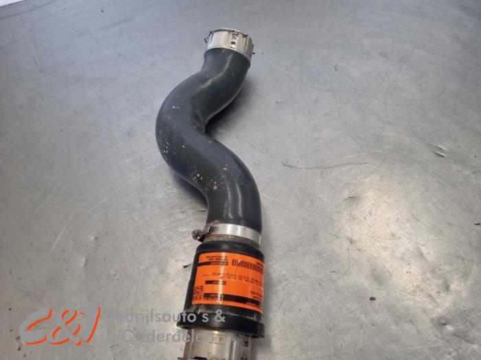 Gebrauchte Intercooler Schlauch Ford Ranger 2.0 EcoBlue 16V 4x4 Preis € 57,75 Margenregelung angeboten von C&J Bedrijfsauto's & Onderdelen