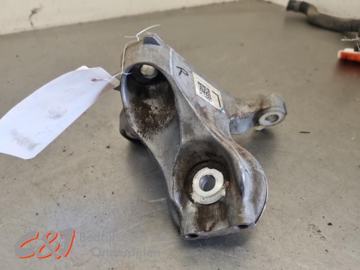 Engine mount from a Ford Ranger 2.0 EcoBlue 16V 4x4 2021