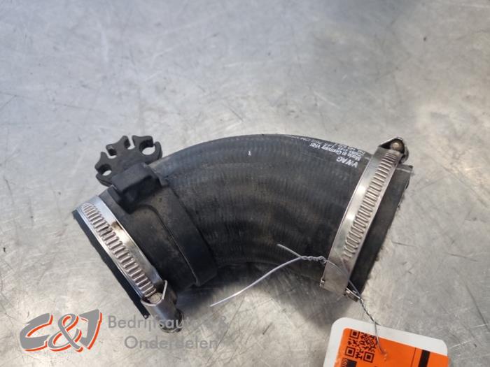 Gebrauchte Intercooler Schlauch Volkswagen Crafter (SY) 2.0 TDI FWD Preis € 23,10 Margenregelung angeboten von C&J Bedrijfsauto's & Onderdelen
