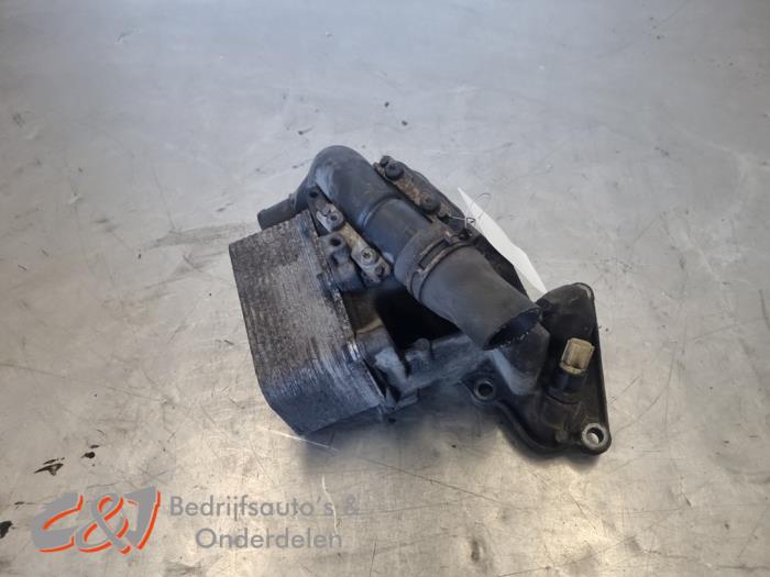 Gebrauchte Ölfiltergehäuse Renault Master III (MA/MB/MC/MD/MH/MF/MG/MH) 2.3 dCi 16V Preis € 36,75 Margenregelung angeboten von C&J Bedrijfsauto's & Onderdelen