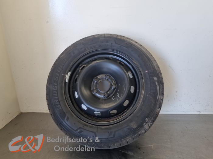 Gebrauchte Reserverad Renault Trafic (1FL/2FL/3FL/4FL) 2.0 dCi 16V 120 Preis € 68,25 Margenregelung angeboten von C&J Bedrijfsauto's & Onderdelen