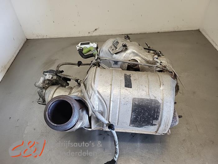 Gebrauchte Rußfilter Renault Trafic (1FL/2FL/3FL/4FL) 2.0 dCi 16V 120 Preis € 787,50 Margenregelung angeboten von C&J Bedrijfsauto's & Onderdelen