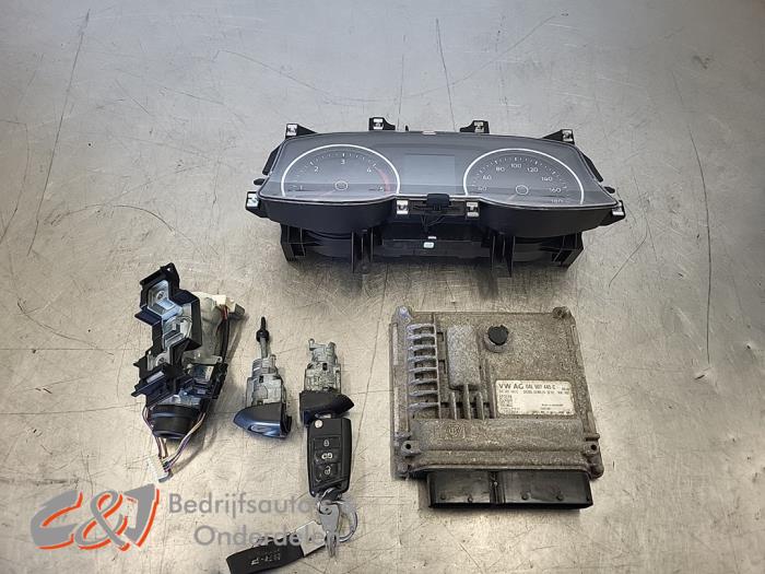 Used Engine management computer Volkswagen Crafter (SY) 2.0 TDI FWD Price € 892,50 Margin scheme offered by C&J Bedrijfsauto's & Onderdelen