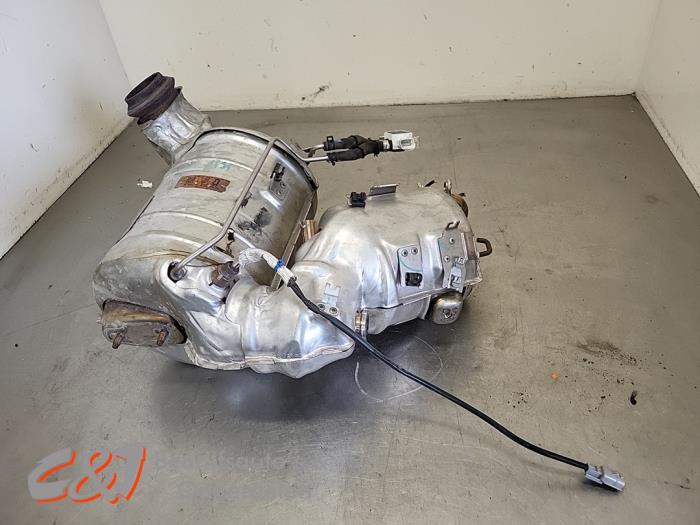 Gebrauchte Rußfilter Renault Trafic (1FL/2FL/3FL/4FL) 2.0 dCi 16V 110 Preis € 813,75 Margenregelung angeboten von C&J Bedrijfsauto's & Onderdelen