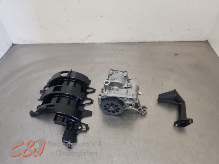 Begagnade Oljepump Volkswagen Transporter T6 2.0 TDI 150 Pris € 131,25 Marginaltabell erbjuds av C&J Bedrijfsauto's & Onderdelen