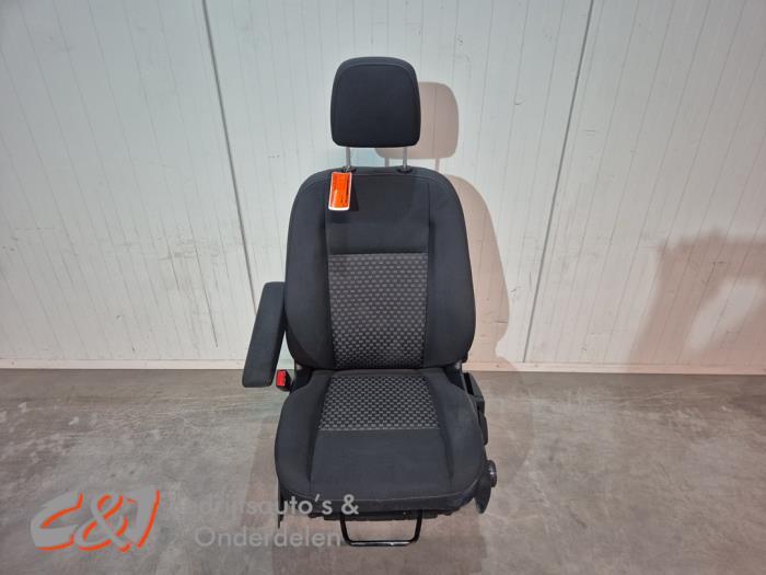 Używane Fotel lewy Ford Transit Custom 2.0 TDCi 16V Eco Blue 170 Cena € 157,50 Procedura marży oferowane przez C&J Bedrijfsauto's & Onderdelen